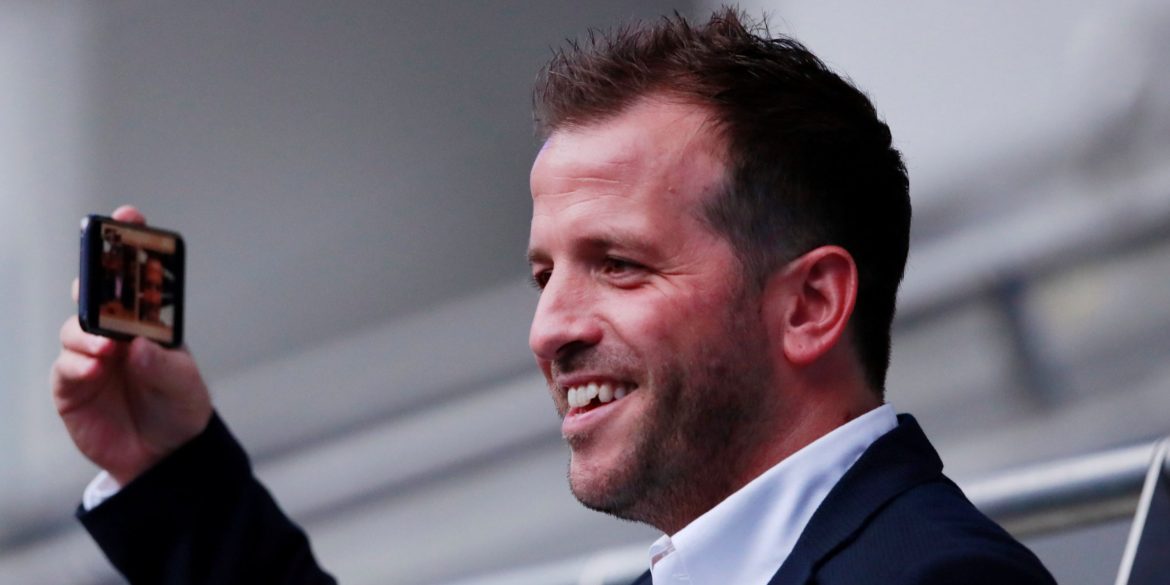 Rafael van der Vaart makes scathing Arsenal claim amid loss to PSG