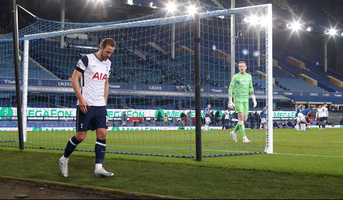 Pundit expects Harry Kane to stay at Tottenham